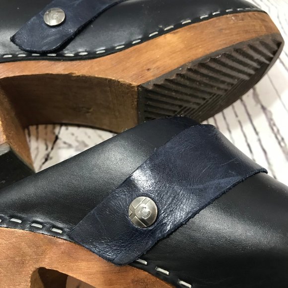 Tessa Clogs Swedish Clogs Hand Painted Navy Wood - Picture 5 of 6